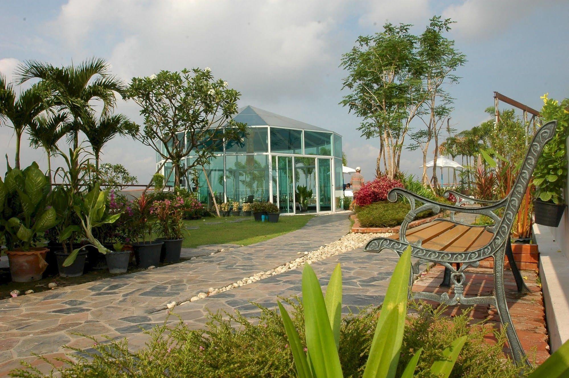 Bansabai Hostelling International Bangkok Eksteriør billede